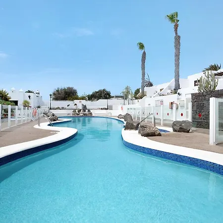 Puerto Chico E דירה